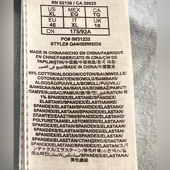 GUESS SZ XL LIGHT WEIGHT PURPOSELY DISTRESSED JEAN BUTTON DOWN SHIRT EUC - Picture 5 of 10